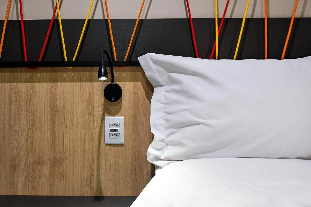 Ibis Styles Porto Alegre Moinhos De Vento Otel