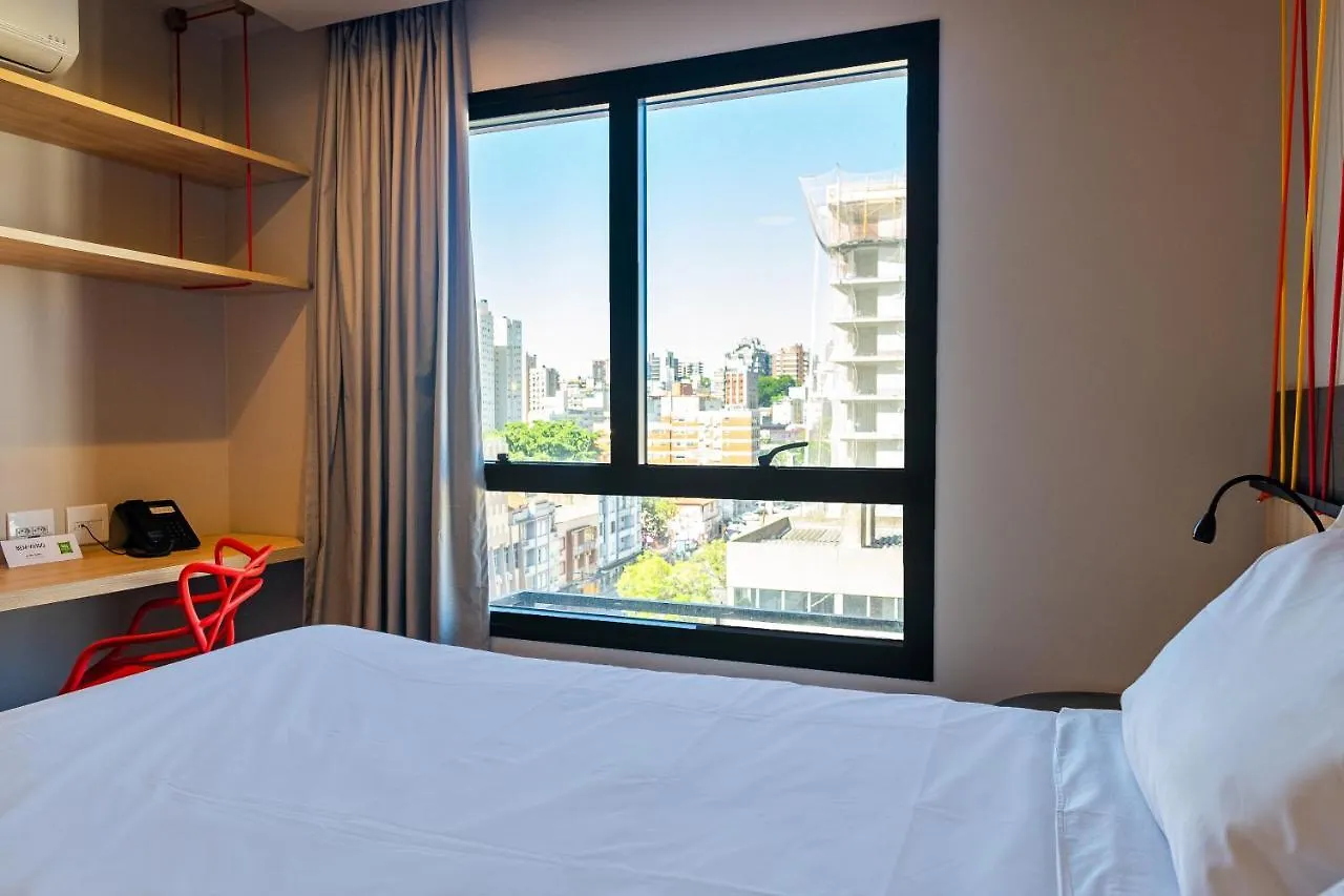 Hotel Ibis Styles Porto Alegre Moinhos De Vento 3*,